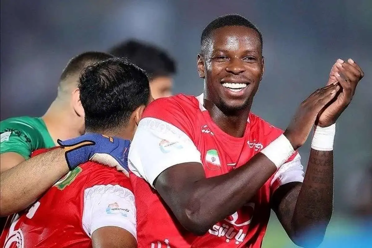 (عکس) مهاجم پرسپولیس خودش گفت و خودش تکذیب کرد!