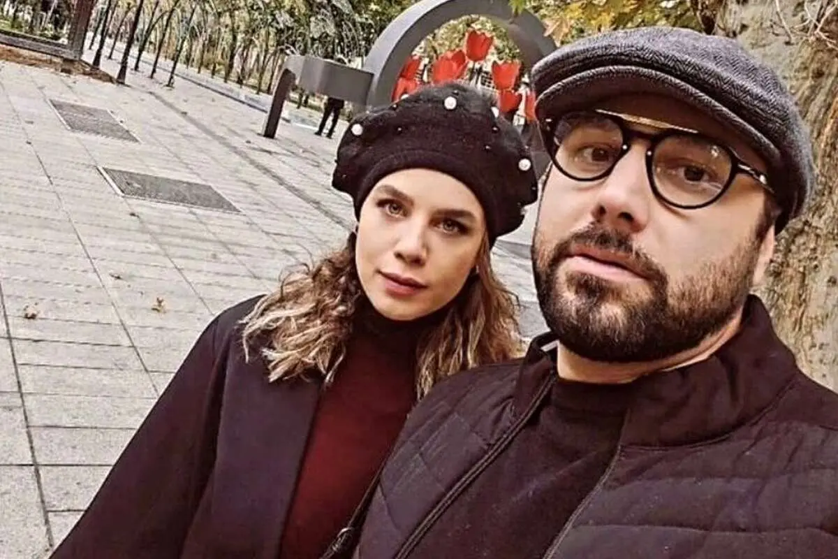 گردش پاییزی احسان خواجهامیری و همسرش