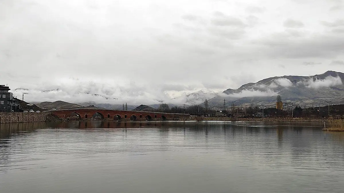 کشف بقایای ۷۵۰۰ ساله در غرب ایران