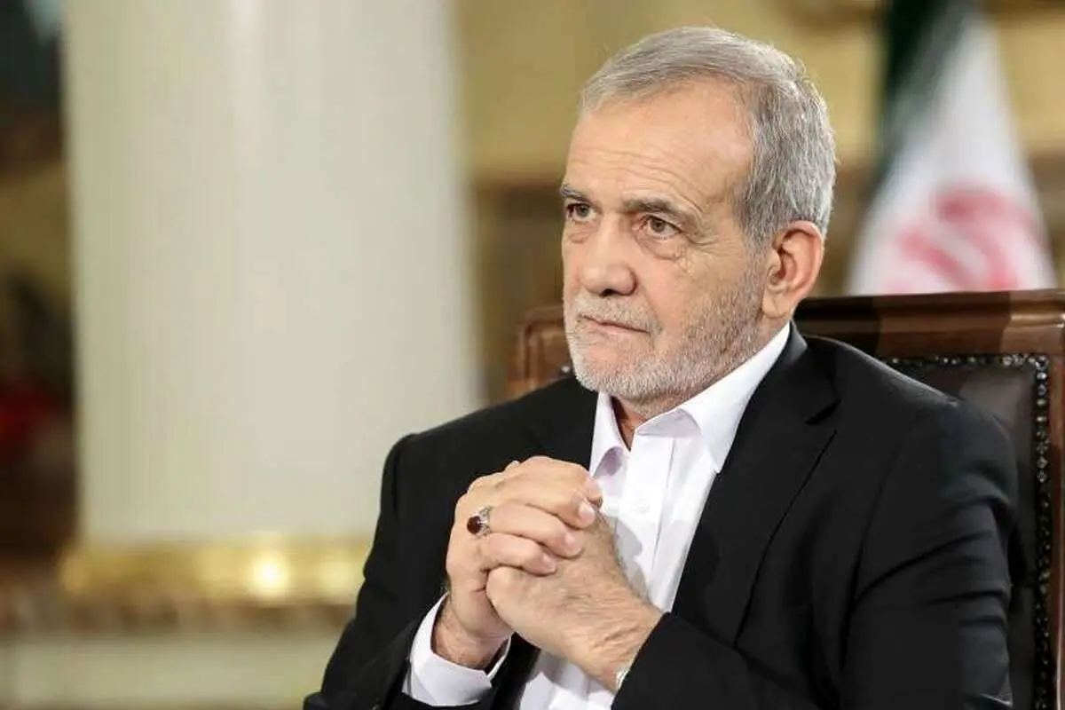 کیهان و خوانندگان؛ آقای پزشکیان فراموشکار هستید یا مردم را ساده فرض کردهاید؟