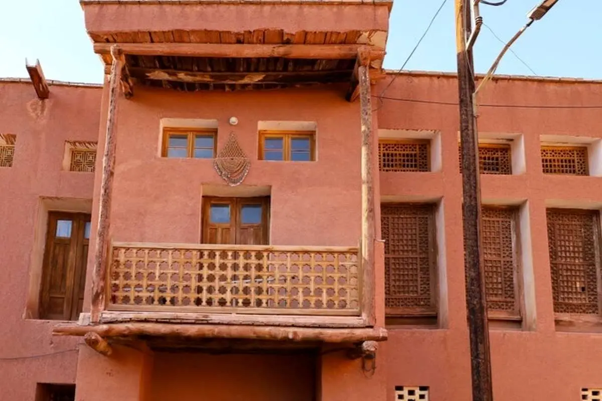 (تصاویر) گشتی در کوچههای روستای تاریخی ابیانه