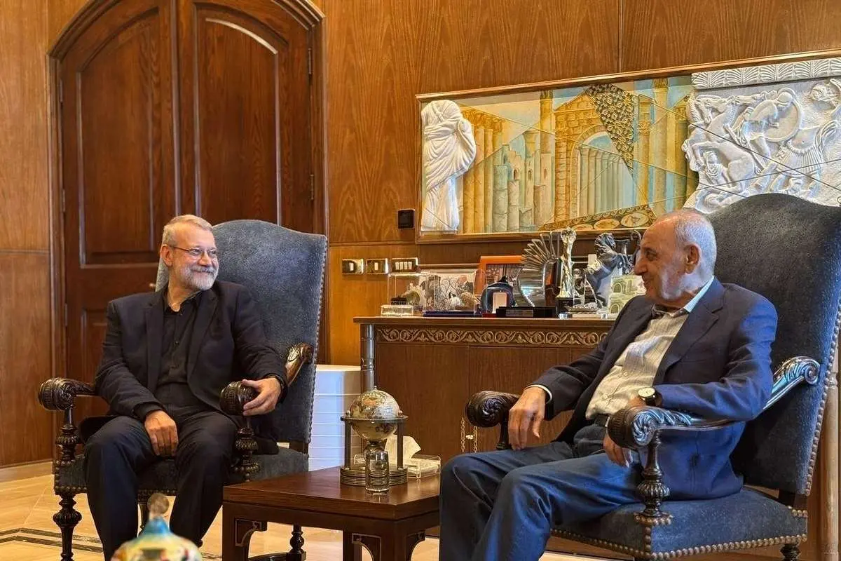 قدم زدن لاریجانی در بیروت با وجود پهپاد اسرائیلی (ویدئو)