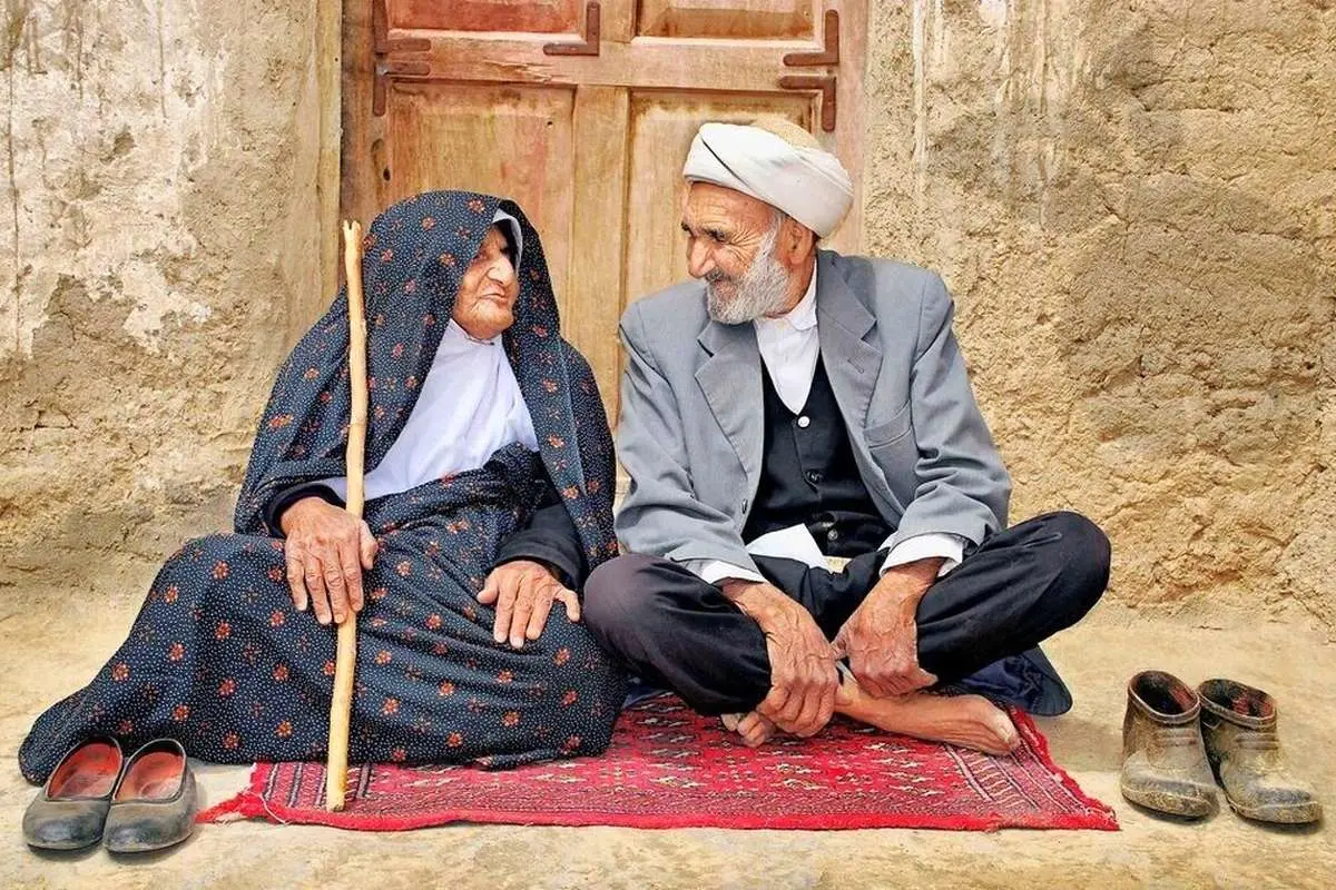 زنان در ایران بیشتر از مردان عمر میکنند