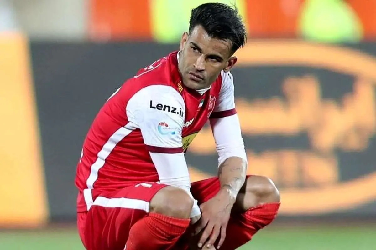 اقدام عجیب مهاجم پرسپولیس در قلعه حسنخان