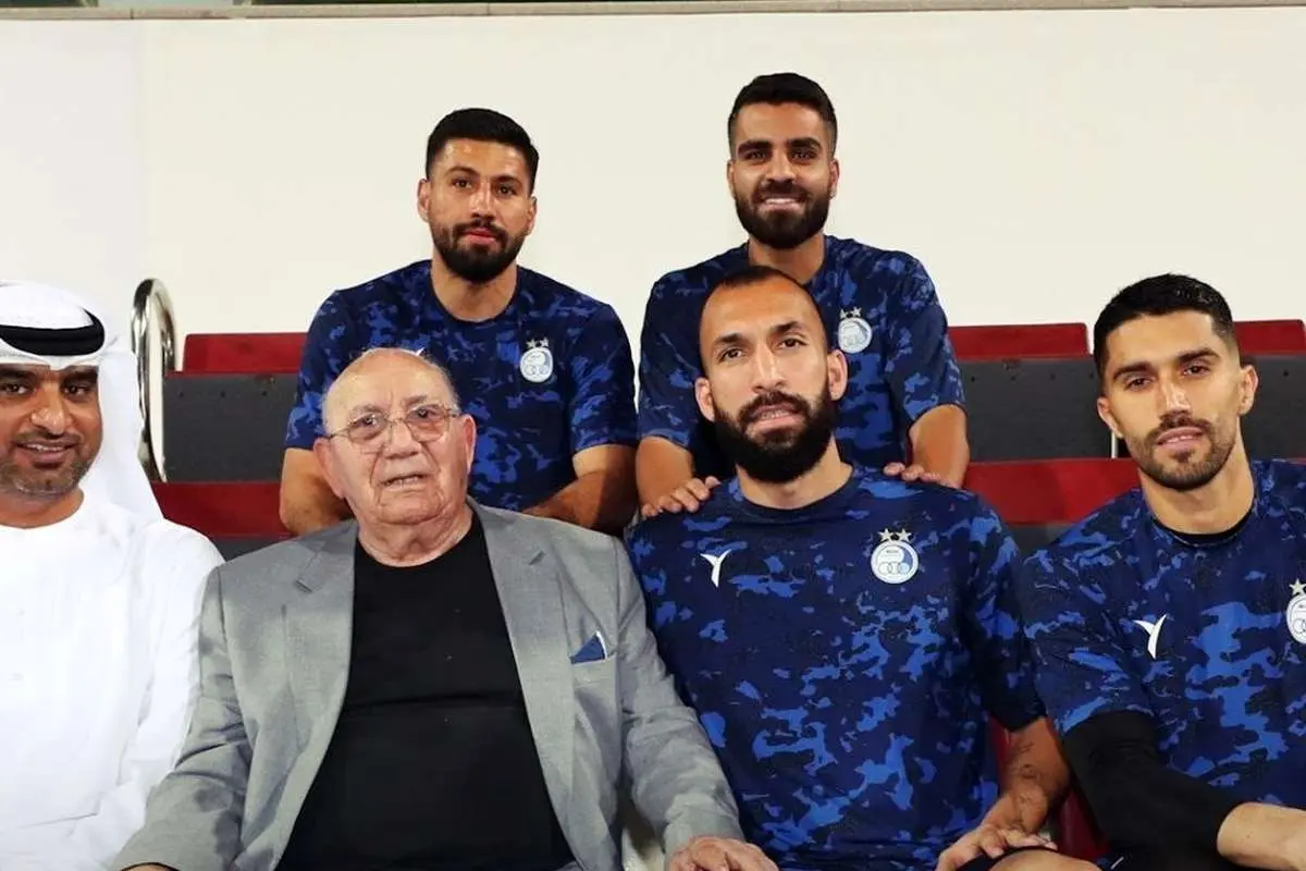 (عکس) اعلام رقم قرارداد بازیکنان استقلال؛ ۴۳۵ میلیارد!