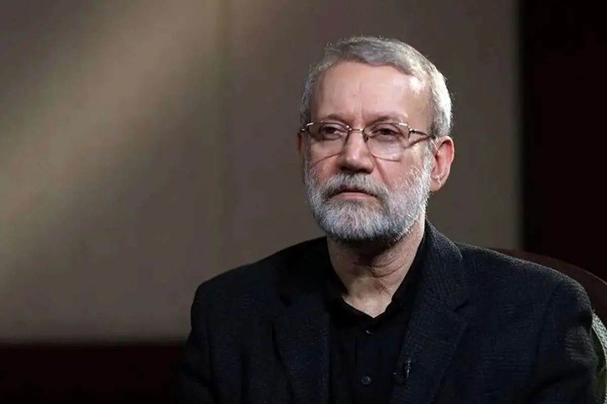 مخالفت علی لاریجانی با قانون عفاف و حجاب؛ جامعه را قانع کنید