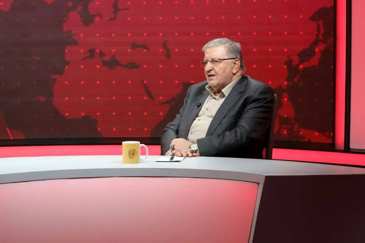رئیس کمیسیون تخصصی برجام زاکانی بود، فحشش را به لاریجانی میدادند