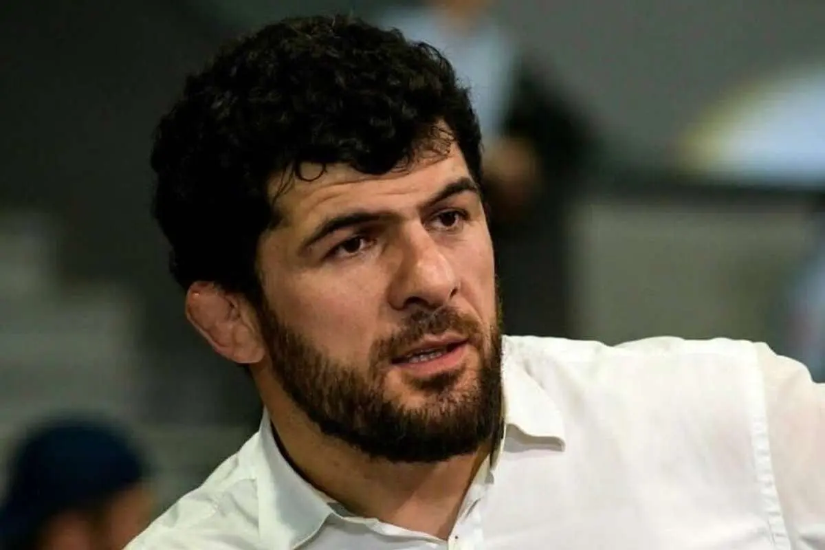 ویژگی ایرانیها امتیازگیری با هل دادن است!