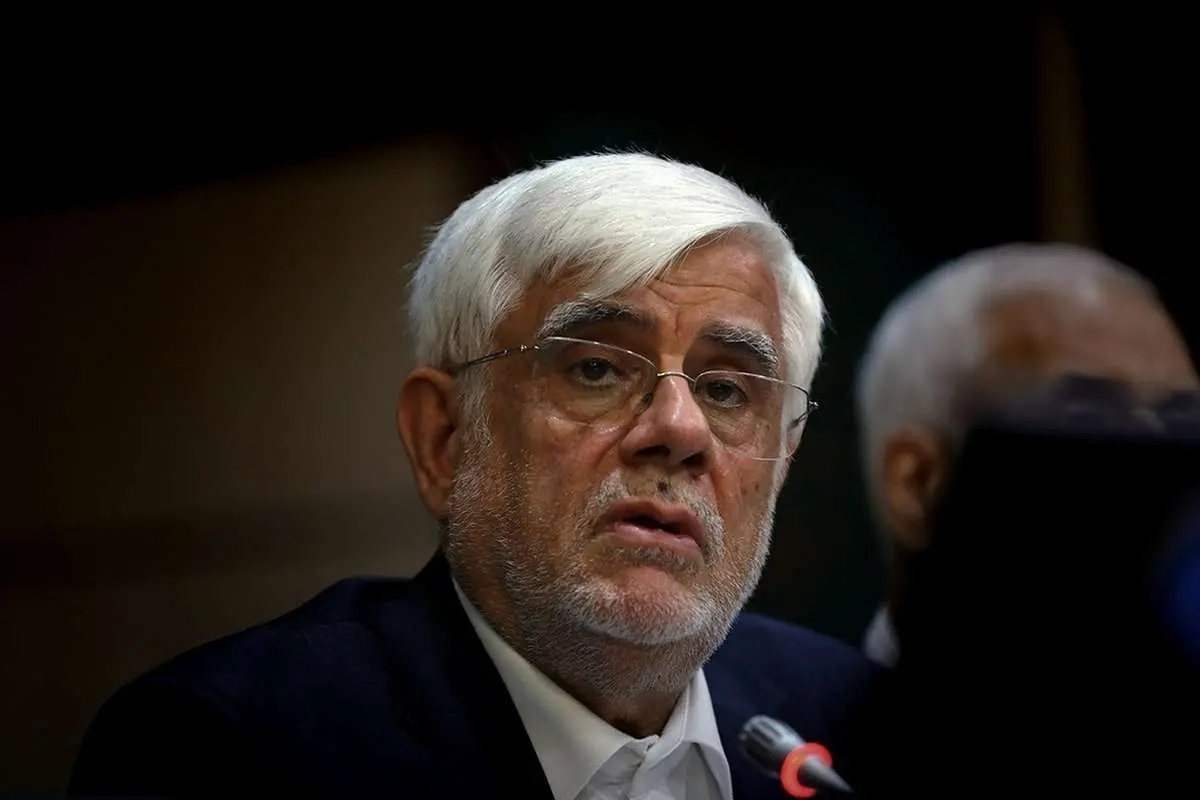 واکنش روزنامه دولت به منتقدان عارف: میخواهند دولت پزشکیان را جوانمرگ کنند