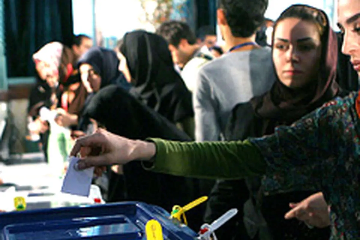 انتخاب شهردار توسط مردم ثبات مدیریتی ایجاد میکند