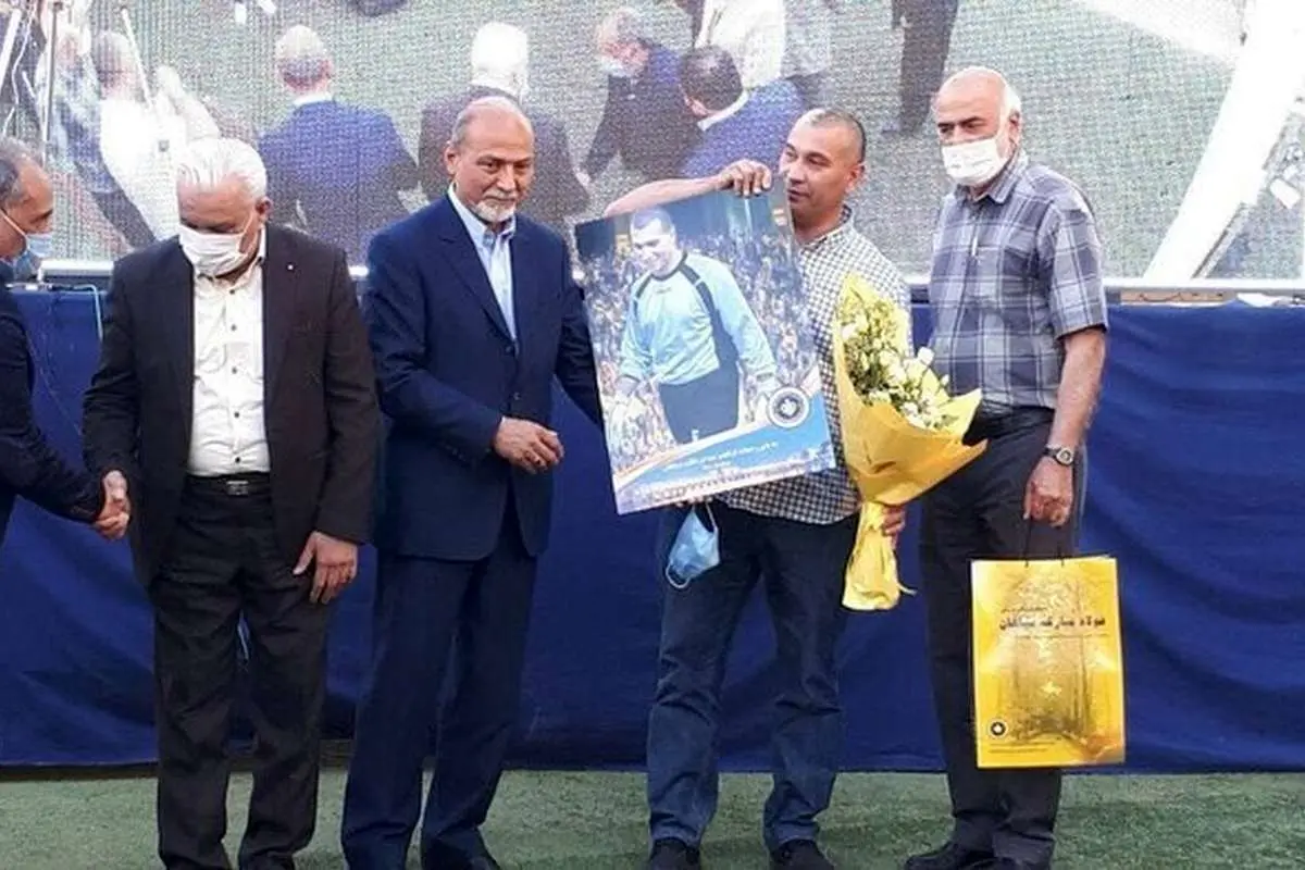 مقایسه احمدرضا عابدزاده و علیرضا بیرانوند اشتباه است