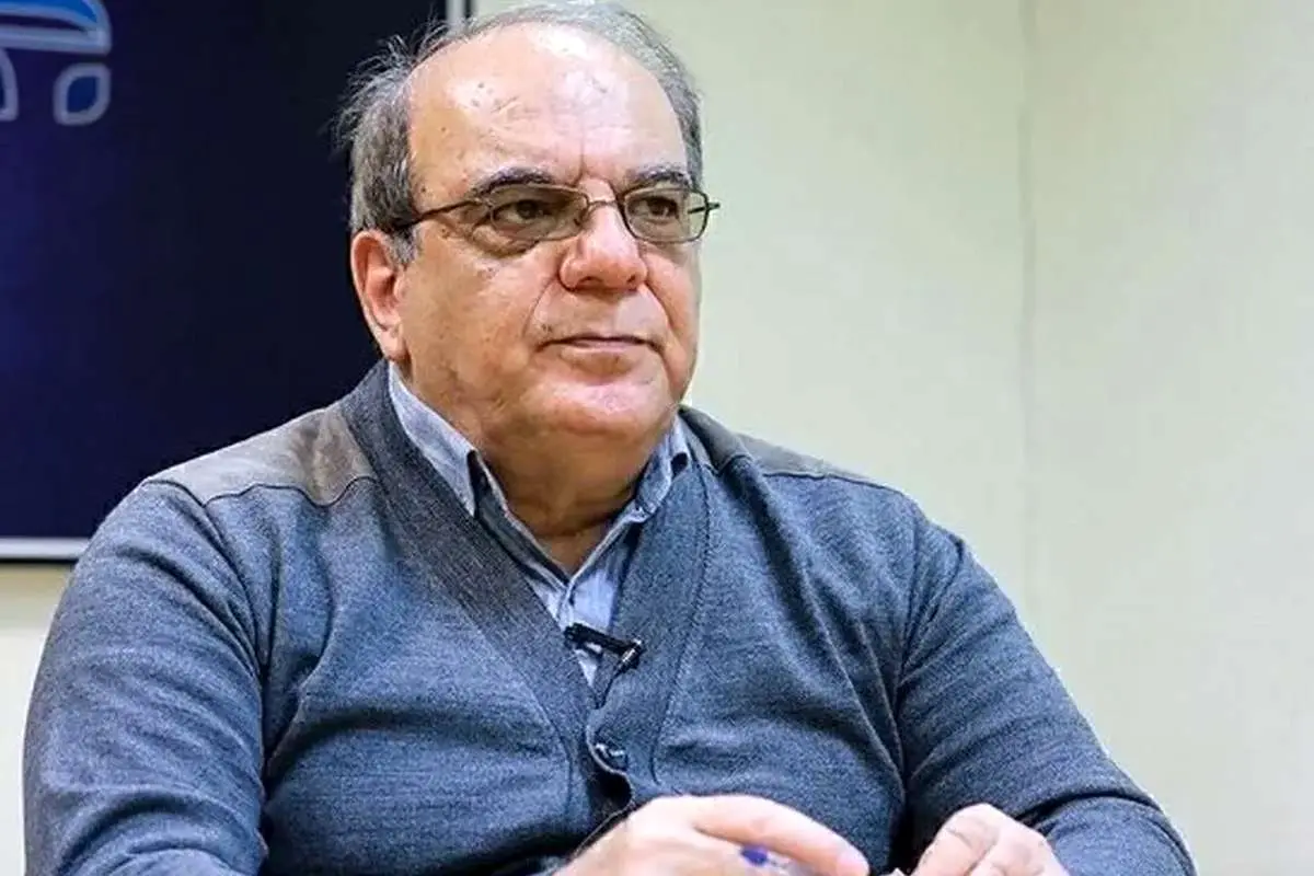 عباس عبدی: هدف قانون عفاف و حجاب، زمین زدن دولت پزشکیان است