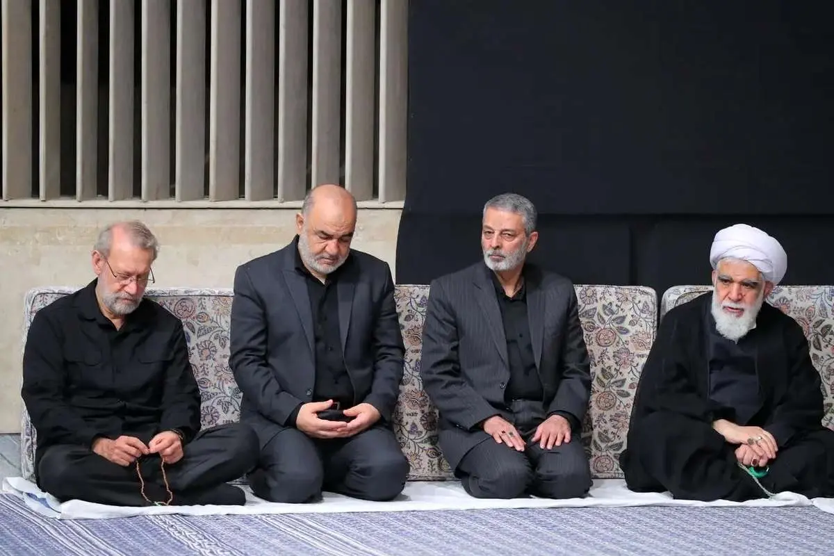 عکس جدید از علی لاریجانی در بیت رهبری؛ سردار حاجی‌زاده هم با لباس غیرنظامی آمد
