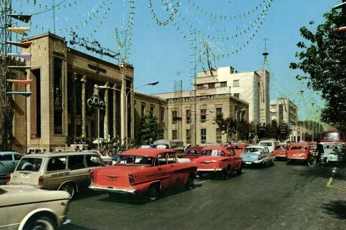 (عکس) خیابان ناصرخسرو در دهه ١٣١٠