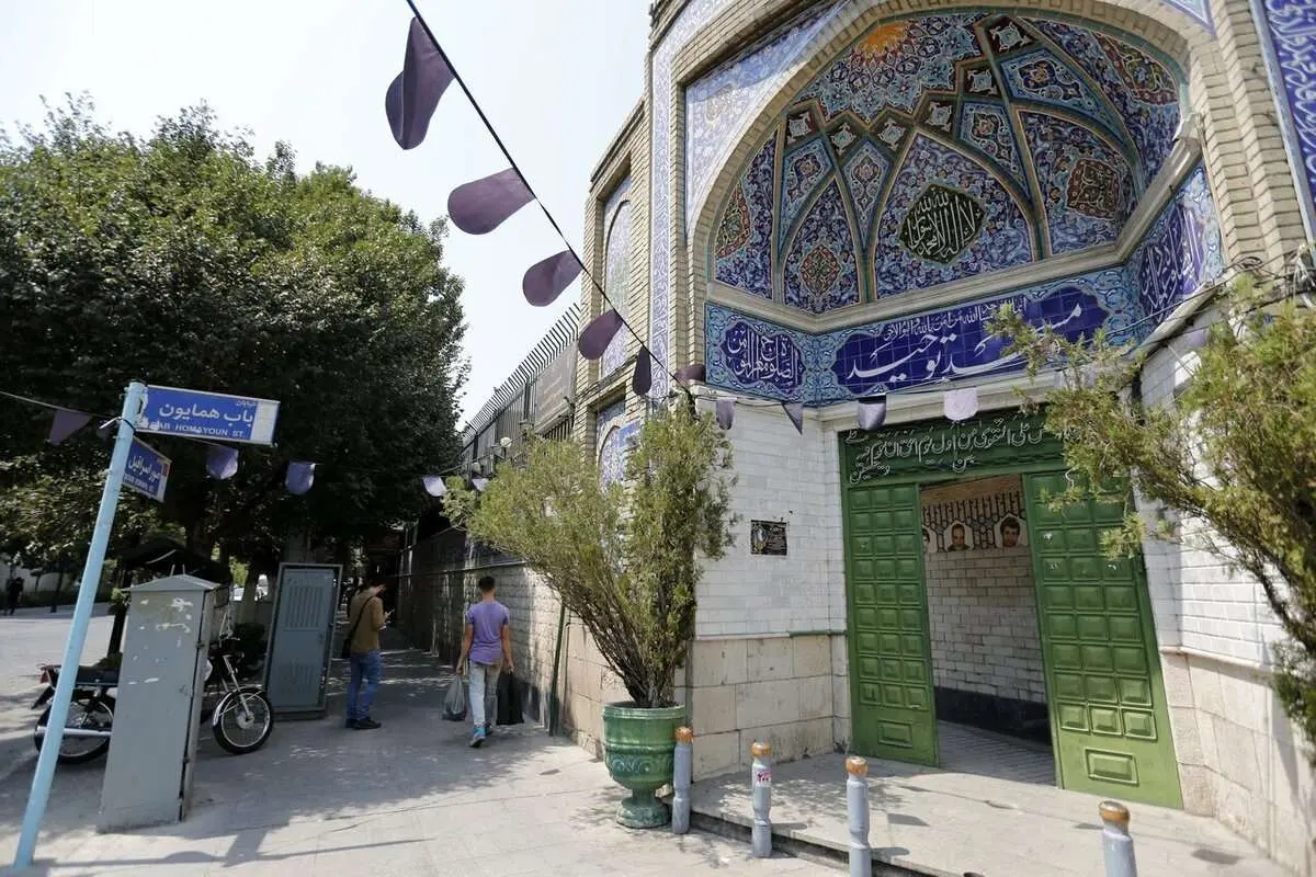 (تصاویر) مادر شاه کدام مسجد را در تهران ساخت؟