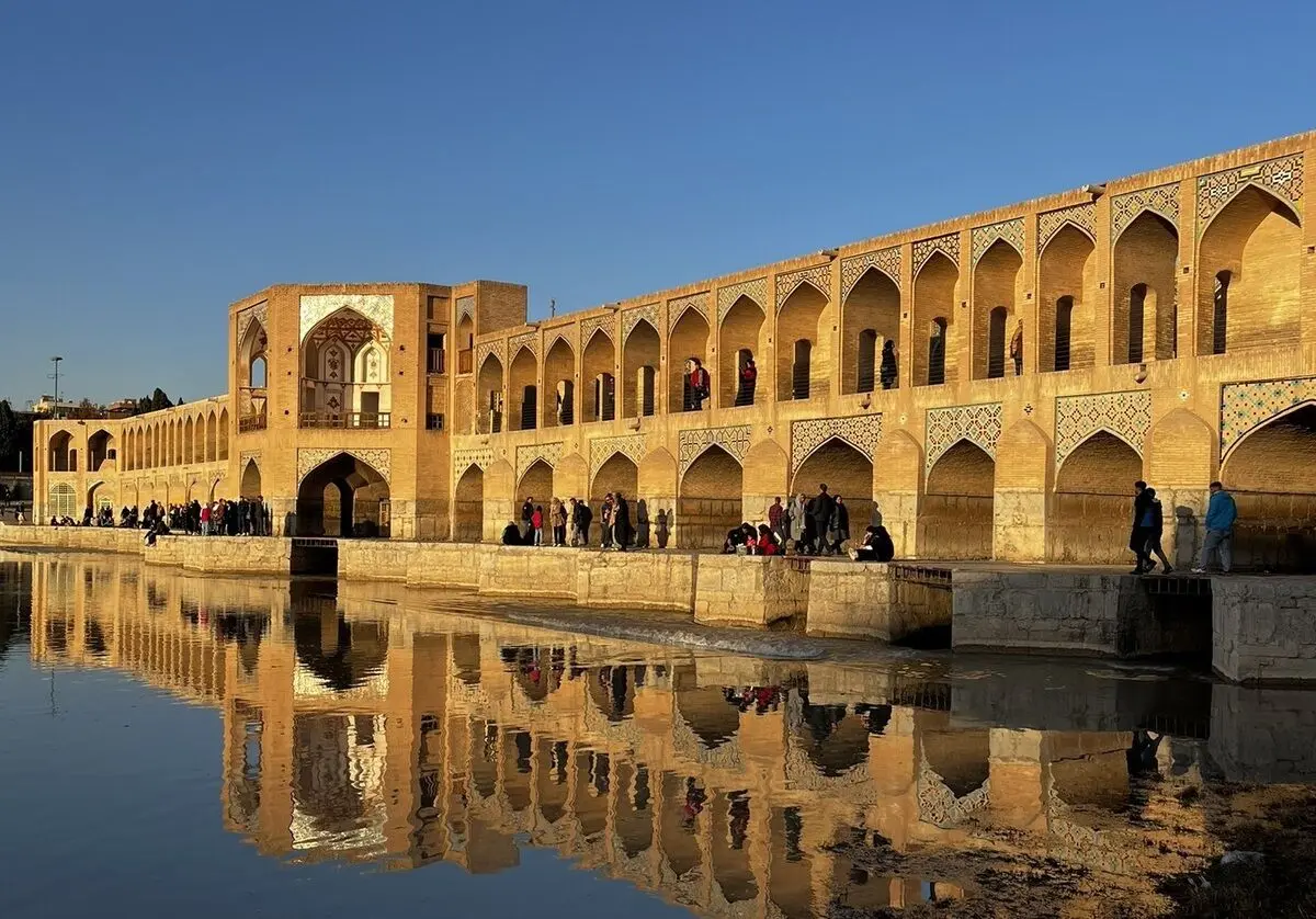 (ویدئو) نمای فوق العاده زیبا از پل خواجو و استقبال از زاینده رود