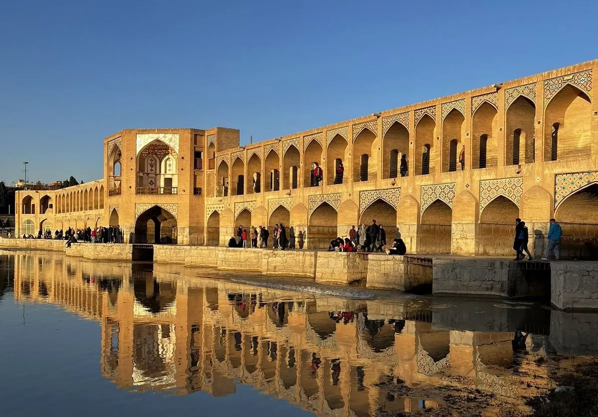 (ویدئو) نمای فوق العاده زیبا از پل خواجو و استقبال از زاینده رود