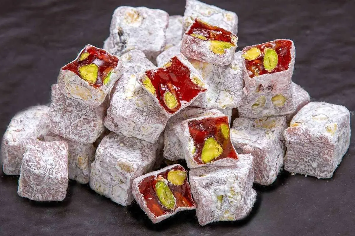 لوکوم انار و پسته؛ شیرینی خوشمزه مخصوص شب یلدا