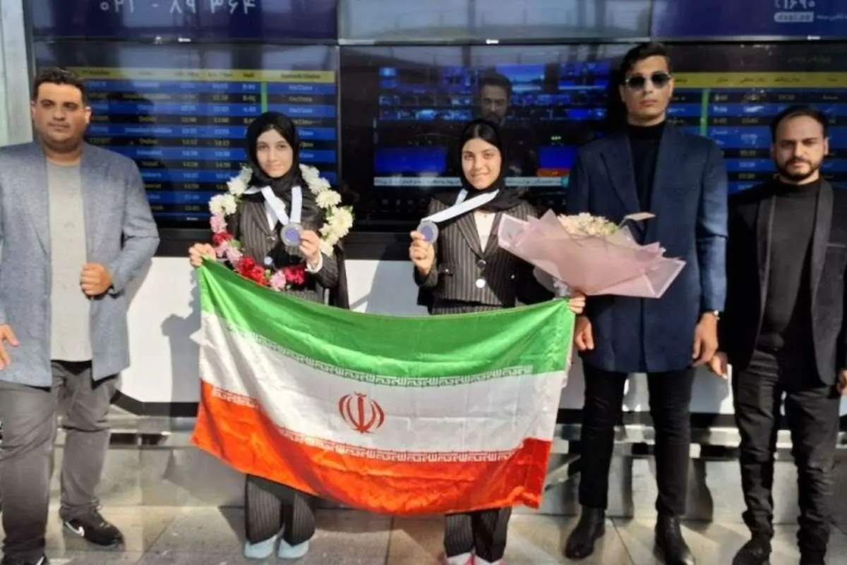 مدال جهانی ریاضی در دستان دختران ایرانی