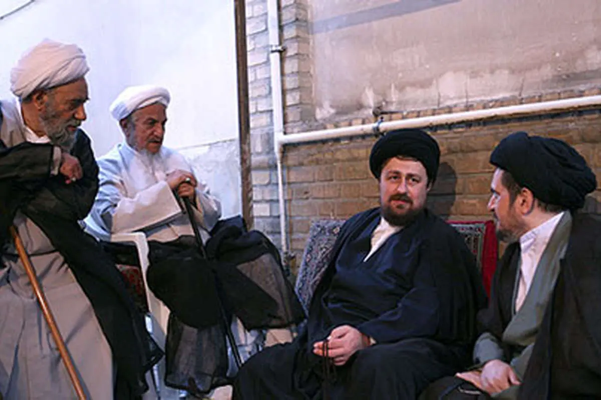 عکس> حسین خمینی در منزل داماد امام(ره)