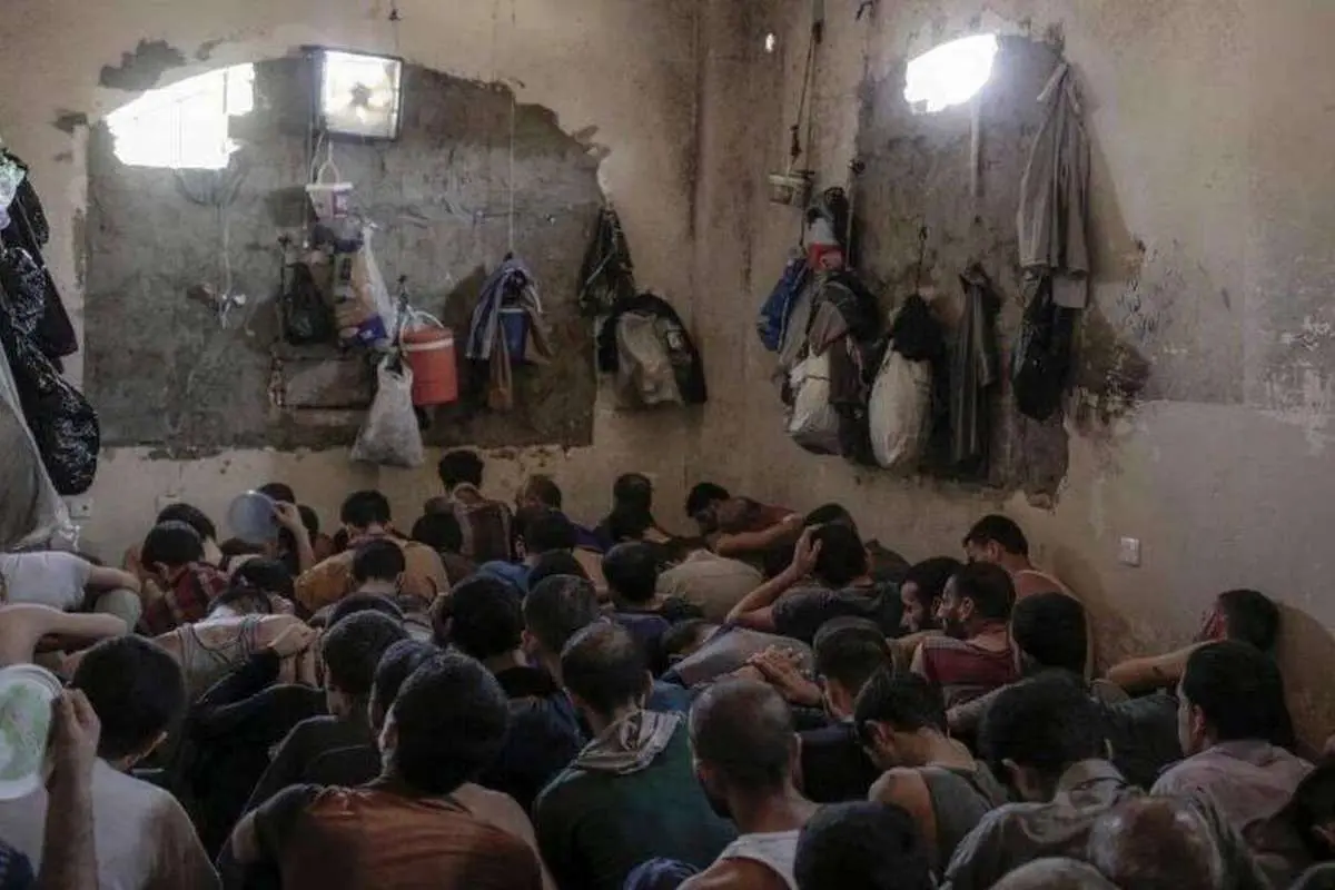 (ویدئو) کشف دستگاه پرس انسان در زندان صیدنایا دمشق