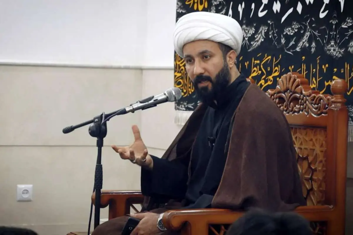پاسخ فرهاد فتحی به رسایی در حمله به پزشکیان: اسد اسلحه زمین نذاشت، کلا فرار کرد