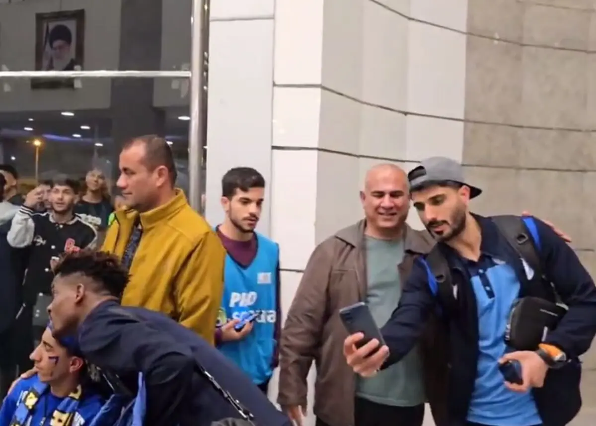 استقلالی‌ها در ورزشگاه فولاد آره‌نا زندانی شدند!