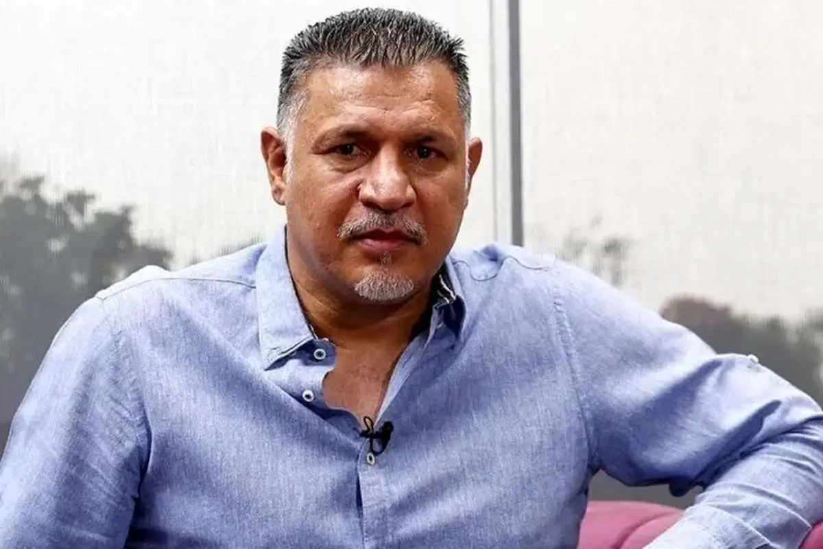(عکس) علی دایی: با همه عکس میگیرم حتی اگر بیحجاب باشند