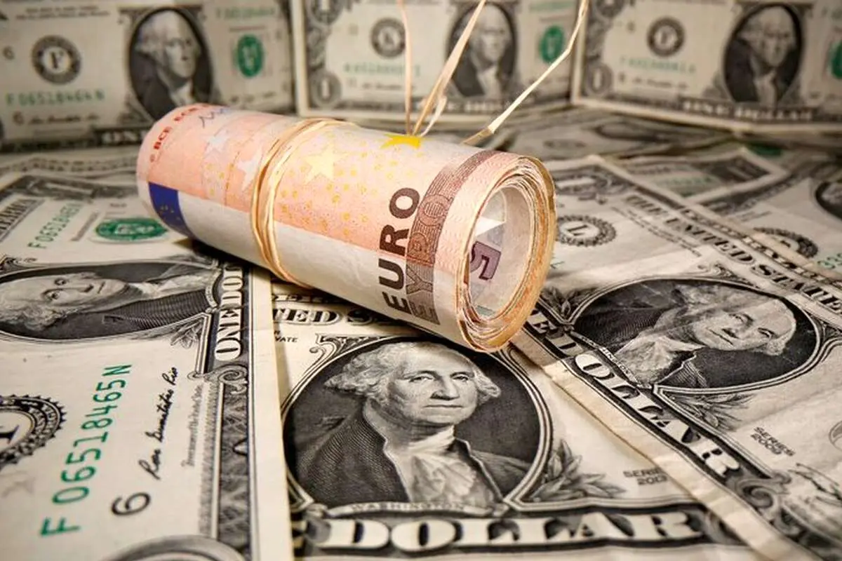 دلار و یورو در ساعات پایانی بازار با چه قیمتی معامله شدند؟