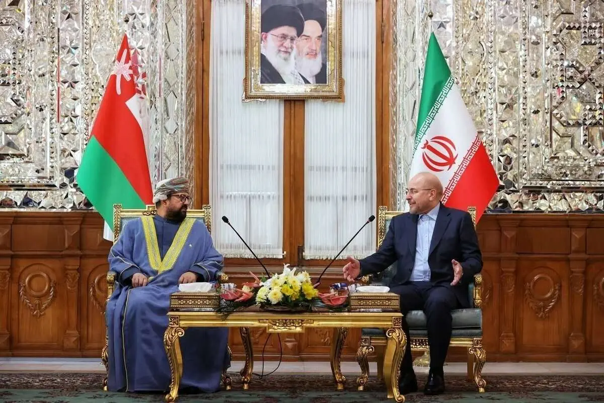 (تصویر) دیدار قالیباف با رئیس دیوان عالی سلطنت عمان