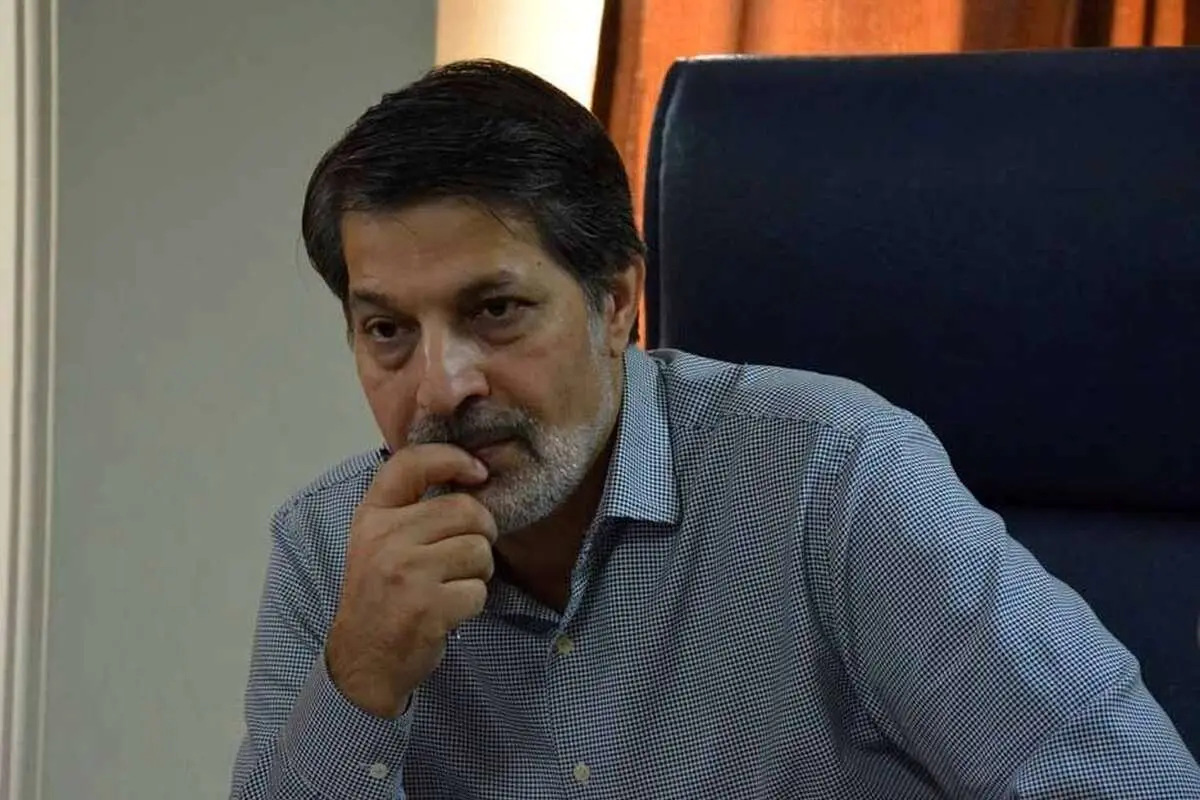 عمادالدین باقی: تصور میکنند با زمین زدن پزشکیان، دولت سایهشان به قدرت میرسد