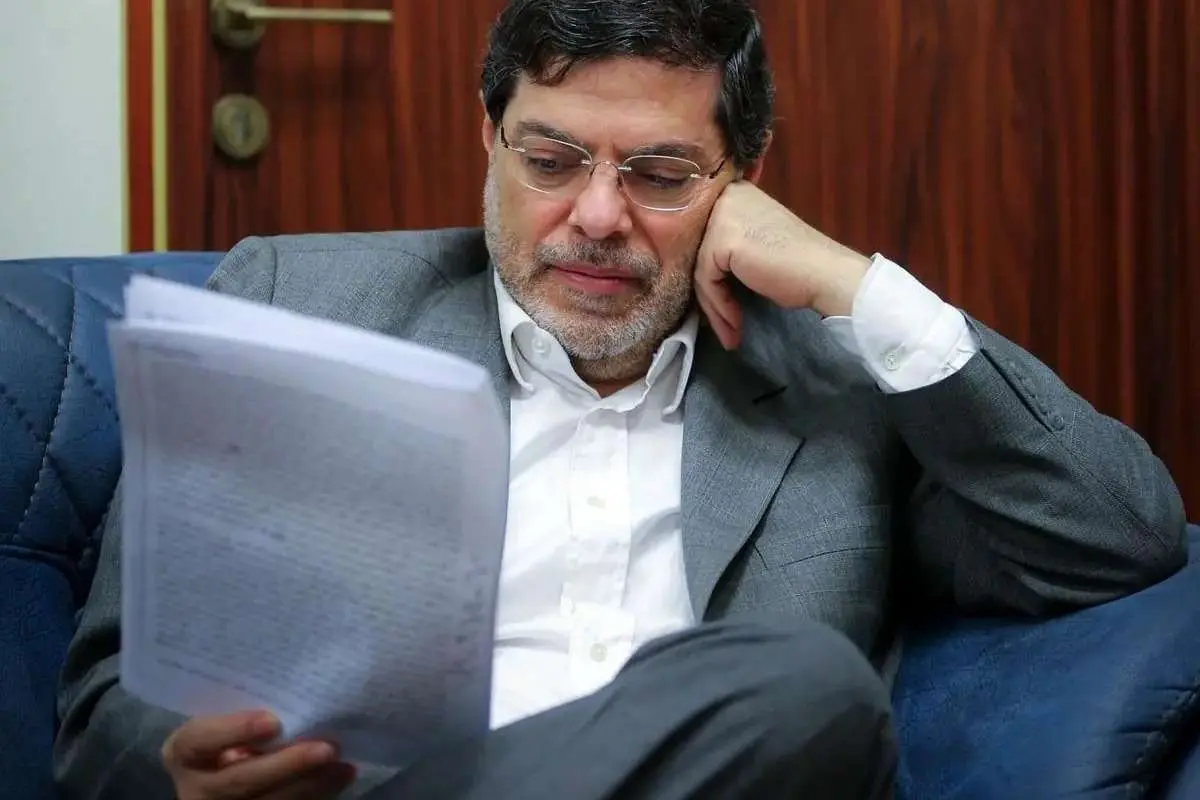 بازخوانی یک توئیت عجیب از مرندی؛ حرف‌های چه کسی را جدی بگیریم؟