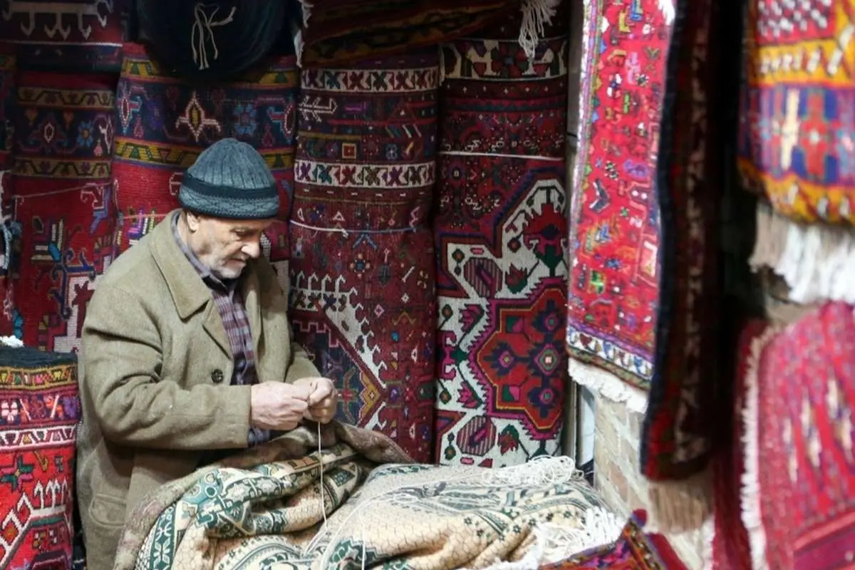 (تصاویر) سوزِ سرما در بازار تبریز
