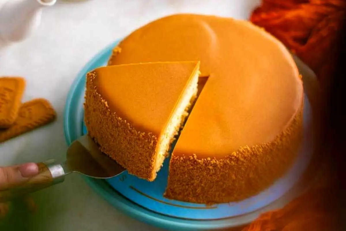 طرز تهیه کیک لوتوس؛ خوشمزه‌ترین کیکی که تابه‌حال خورده‌اید