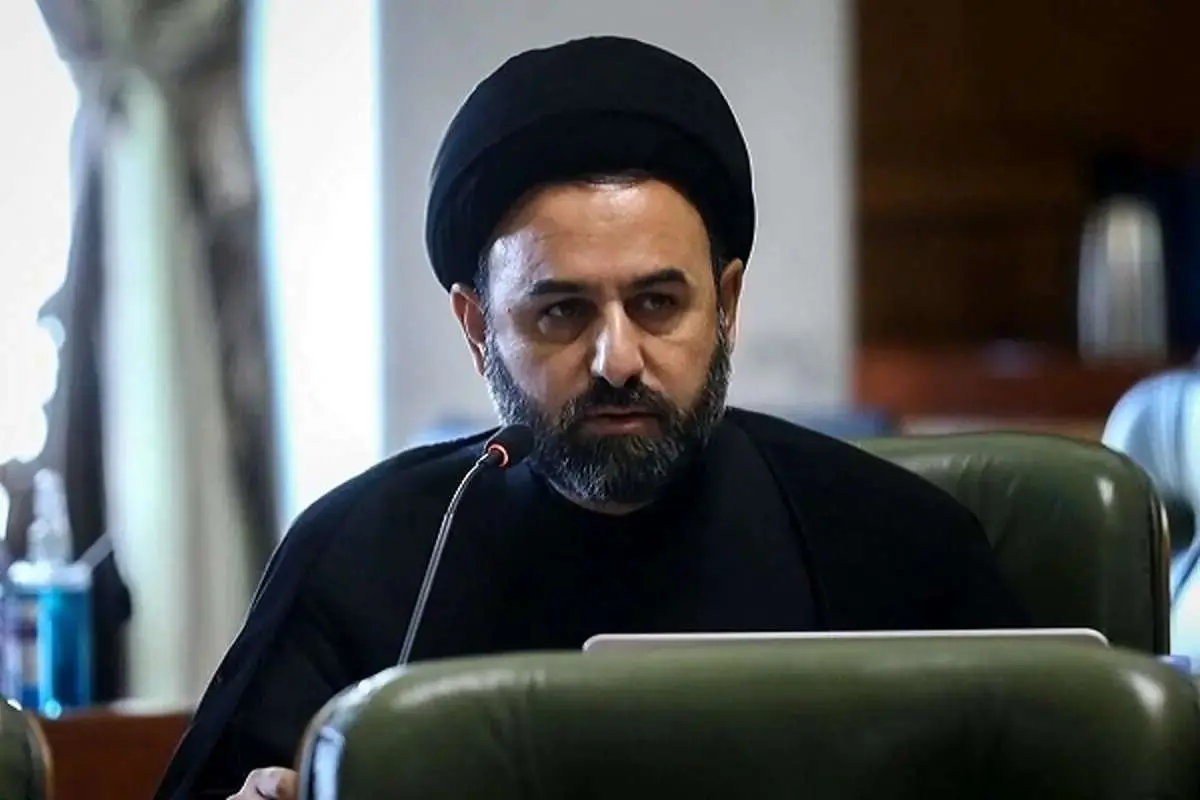 انتقاد عضو اصولگرای شورا به بی حجابی: چشم پوشی کنیم برکت خداوند از مملکت میرود