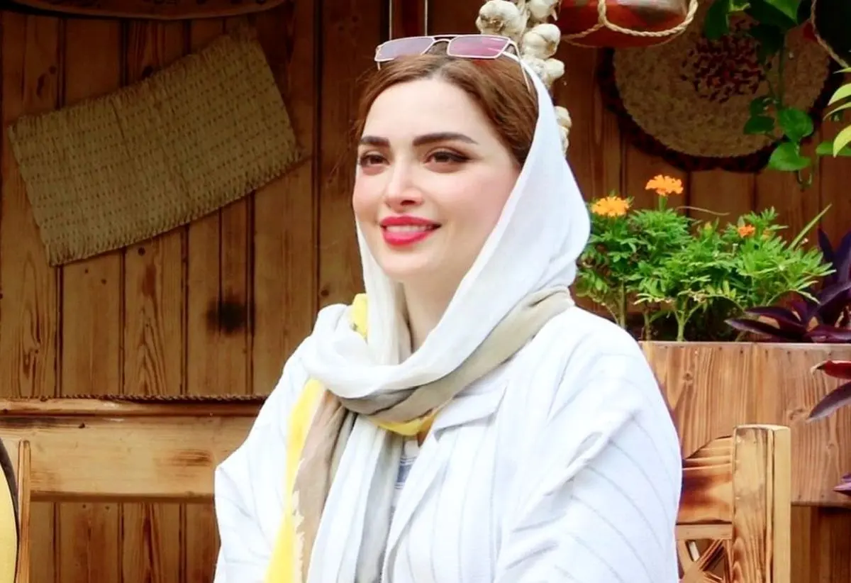 (ویدئو) هیجان بهنوش طباطبایی در سالن تئاتر