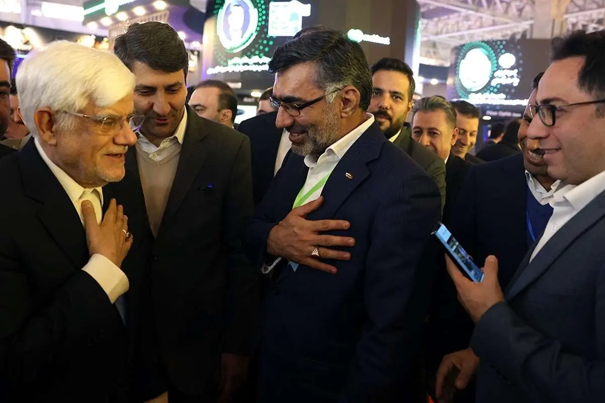 نمایشگاه تلکام ۱۴۰۳ با حضور دکتر عارف در غرفه ایرانسل افتتاح شد