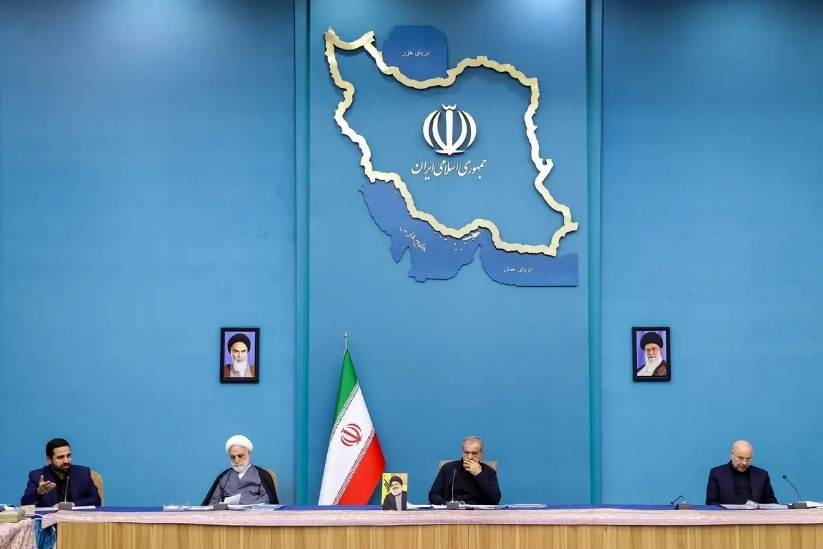 جایگاه ضعیف پزشکیان در شورای‌عالی فضای مجازی؛ حتی دبیر شورا را هم نمی‌تواند تغییر دهد