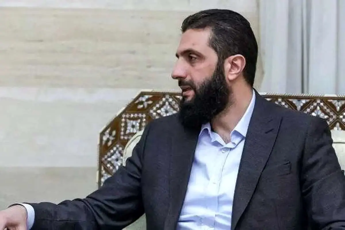 از قذافی با لباس سنتی تا جولانی با کراوات؛ رهبرانی که به مرورظاهرشان عوض شد
