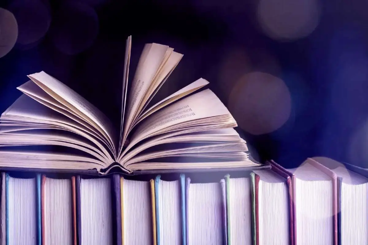 همه کتابهای انگیزشی را کنار بگذارید؛ فقط این سه کتاب فلسفی را بخوانید!