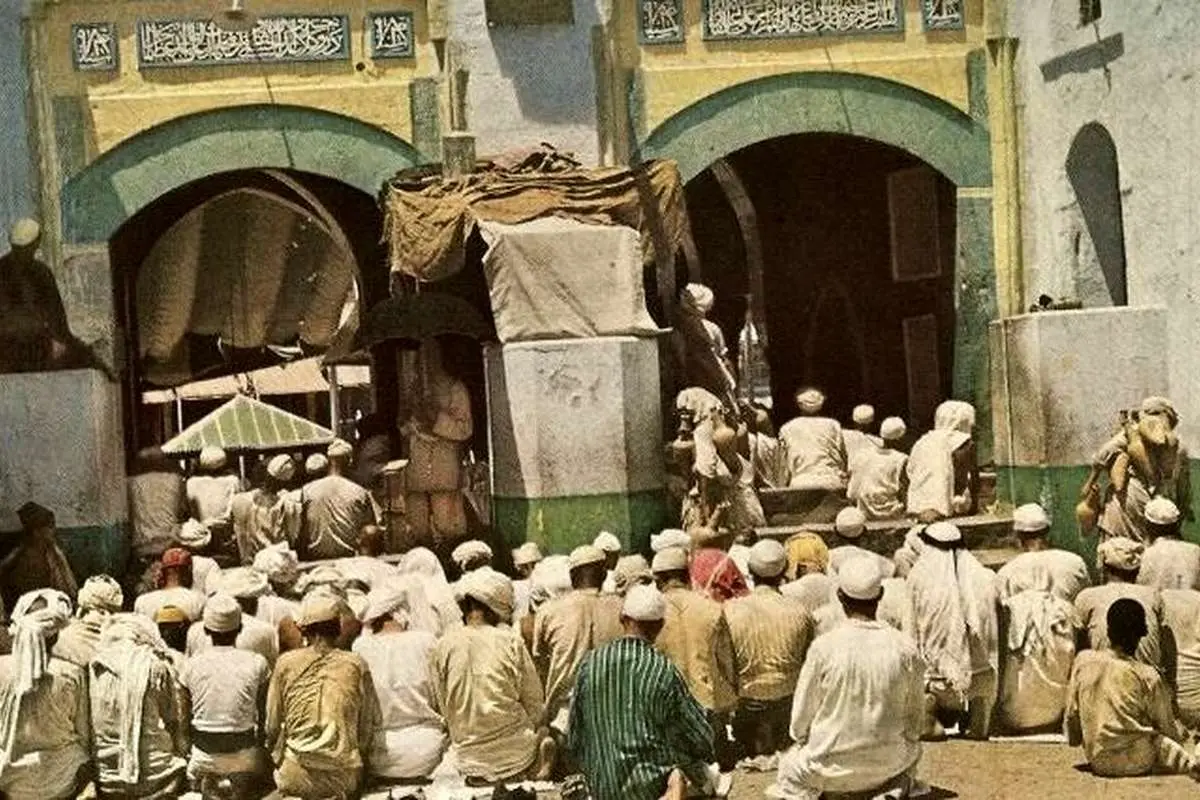 (عکس) نیم قرن پیش؛ بازگشت حجاج از مکه
