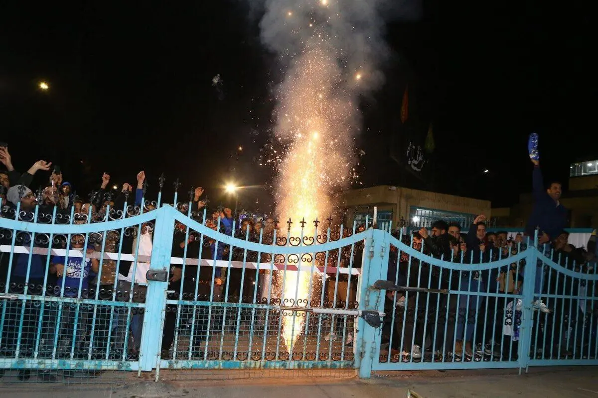استقلال مقابل چادرملو؛ شب‌نشینی در کویر