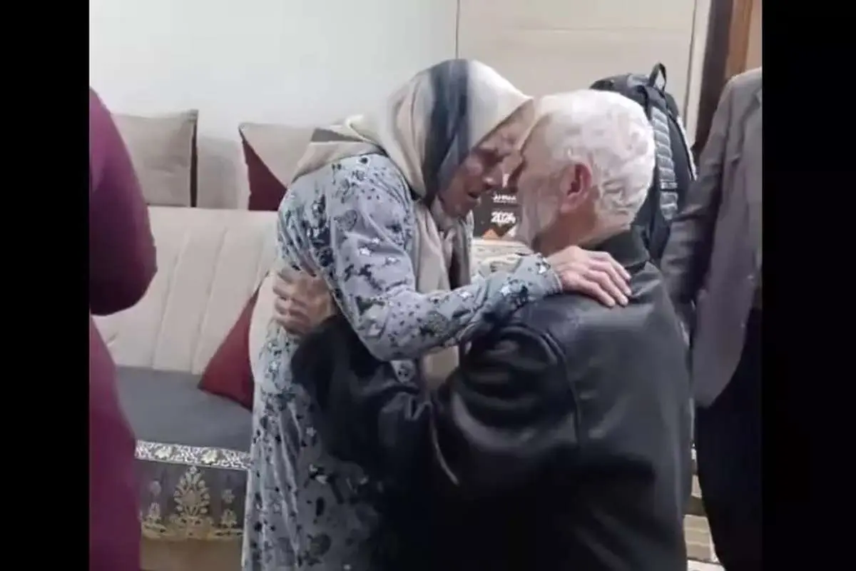 (ویدئو) پیرمرد سوری پس از ۵۰ سال تبعید اجباری، مادر خود را ملاقات کرد