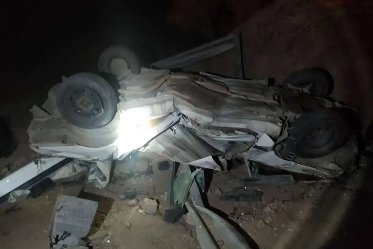 (ویدیو) آتش گرفتن خودرو پژو در جاده مهاباد-میاندوآب