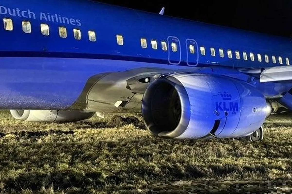 (ویدیو) خروج هواپیمای KLM(هواپیمایی سلطنتی هلند) از باند فرودگاه