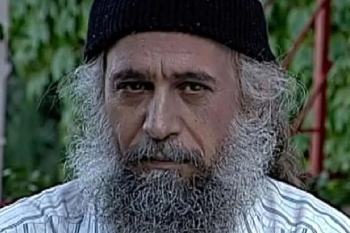 (عکس) «مش رحمان» ۲۳ سال بعد سریال خط قرمز در ۶۳ سالگی