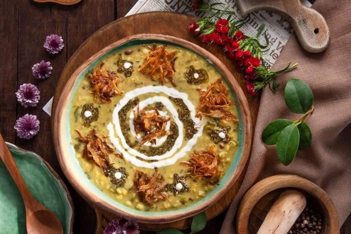 طرز تهیه آش گندم و اسفناج؛ آش گرم و مقوی برای روز‌های زمستان