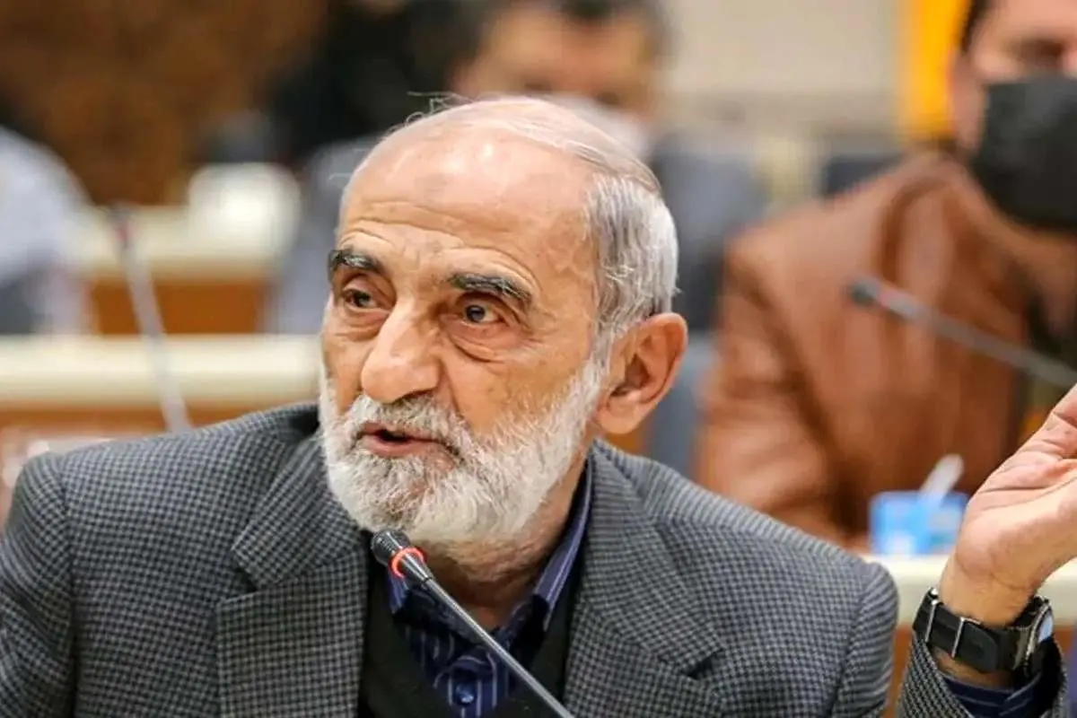 حسین شریعتمداری: حامیان مذاکره سادهلوح، ناکارآمد و دیوانهاند یا سر و سری با دشمن دارند