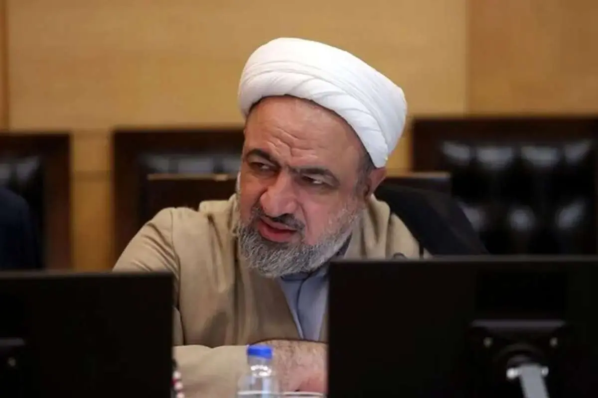 واکنش روزنامه اصلاحطلب به توئیت رسایی علیه پزشکیان: او گیج شده و قاطی کرده