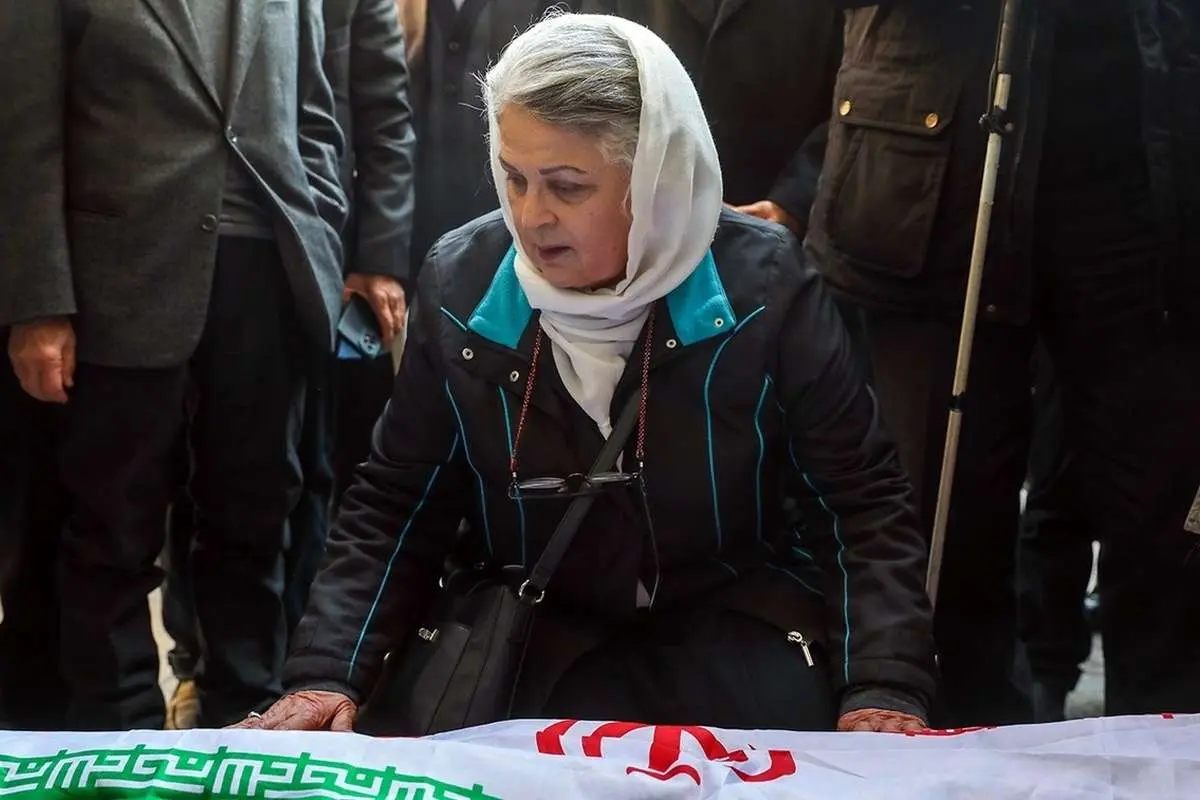 (تصاویر) تشییع پیکر رضا رئیس طوسی استاد دانشگاه تهران